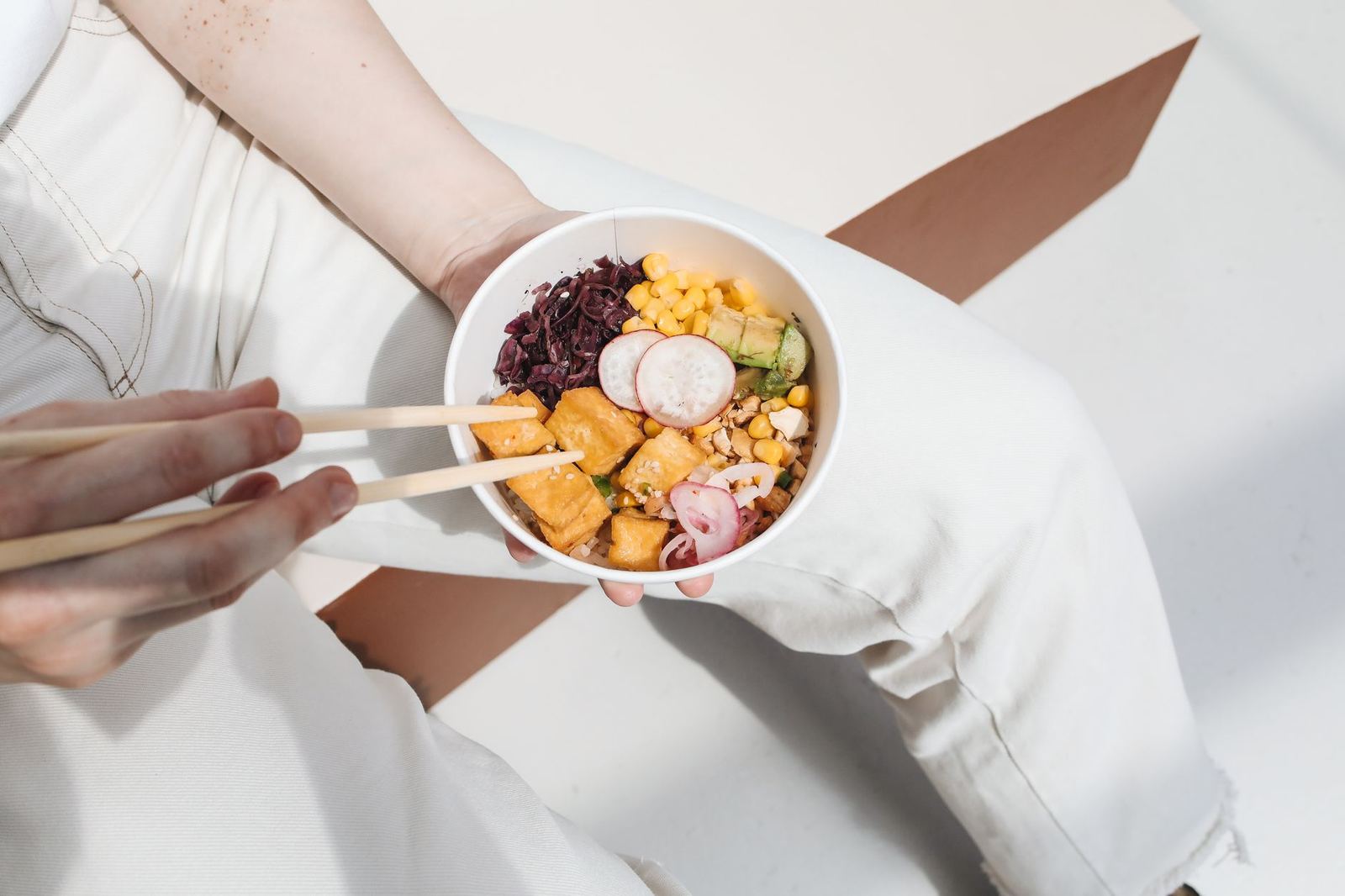 Poke bowl tofu teriyaki